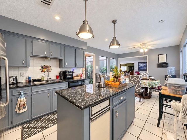 4619 Ironwood Dr — Country Club Oaks Sec 06