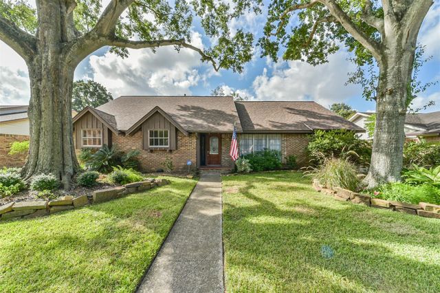 5847 Paisley St — Maplewood South