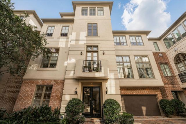 523 Lovett Blvd — Lovett Gardens