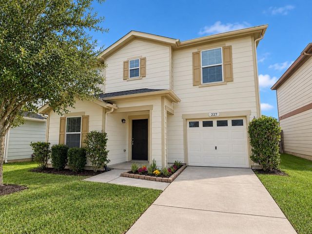 227 Silky Leaf Dr — Remington Ranch Sec 17