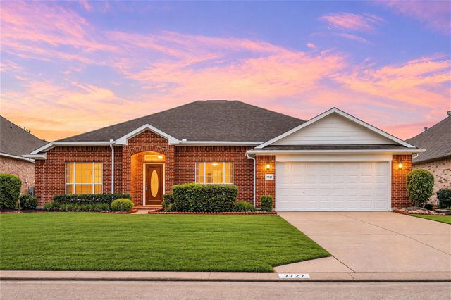 7727 Heron Lakes Dr — Heron Lakes Estates