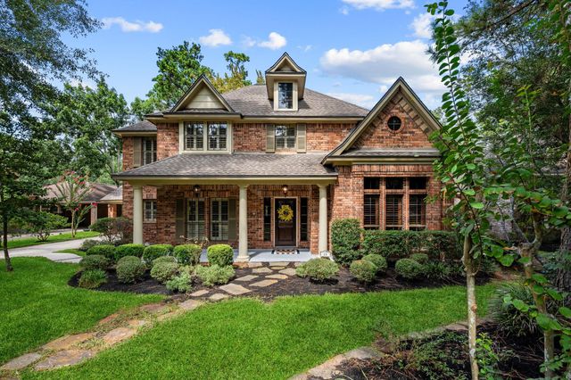 15 Crestone Pl — Wdlnds Village Cochrans Cr 04