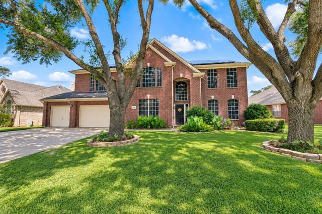1910 Spreading Bough Ln — Pecan Lakes Sec 3