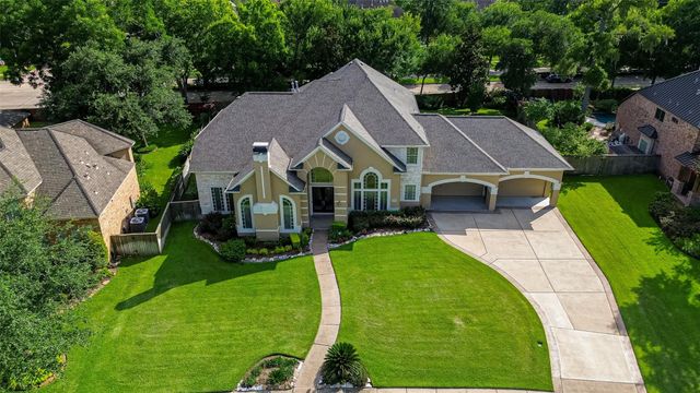 7706 Long Shadows Dr — GREATWOOD CHARLESTON ESTATES