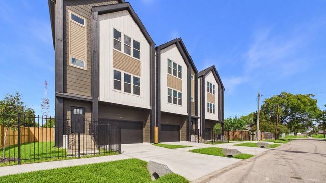 4205 Arlington St — Independence Heights
