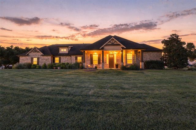 8518 Lofty Pnes — Whispering Oaks