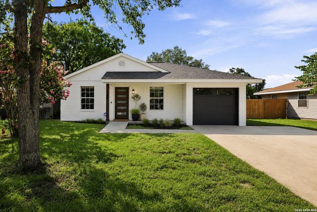 405 GOSS ST — OUT/KERR COUNTY