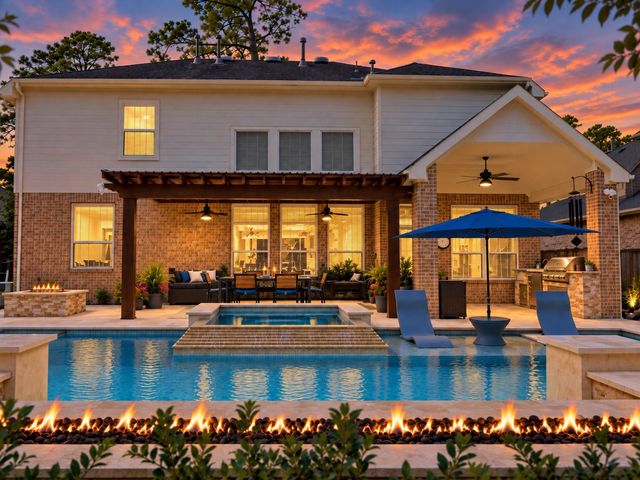 10 Camplight Ct — The Woodlands Creekside Park 24