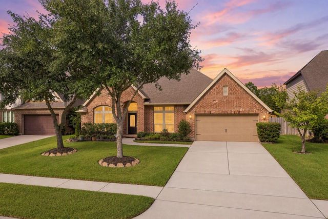 9818 Reston Ranch Ct — Cypress Creek Lakes