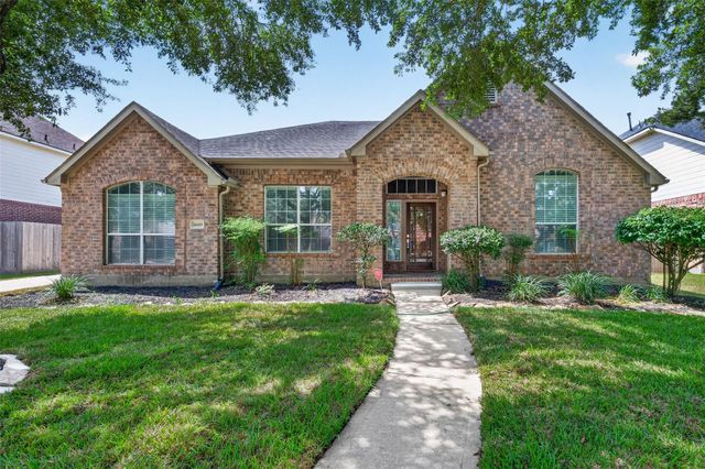 1608 Spring Glen Ln — The Lakes At Highland Glen
