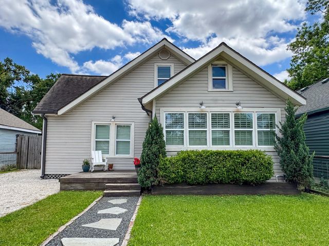 818 Wilkes St — North Main Street Add