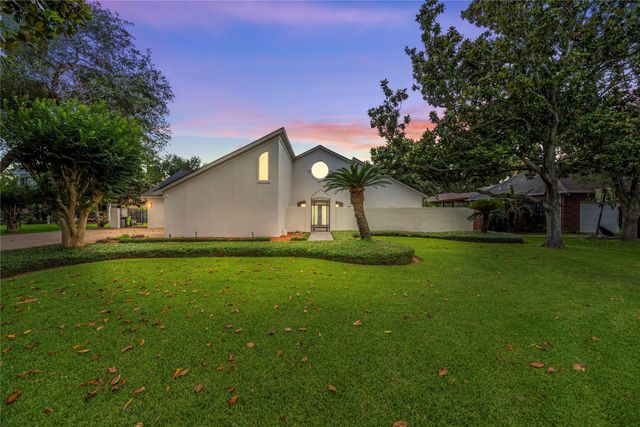 4815 Diamond Springs Dr — Waterbrook
