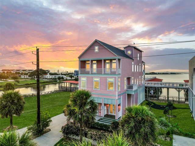 14334 Stewart Rd — Laffites Harbor Rep 2010