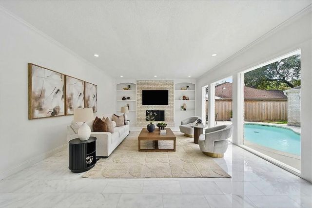 10103 Briar Forest Dr — Briargrove Park