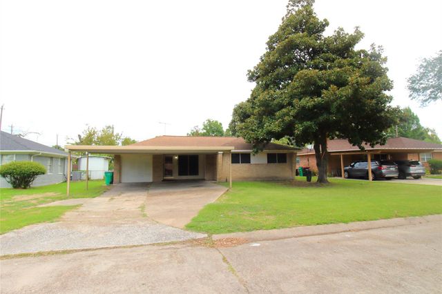402 Chandler Dr — Fair Park Sec 02