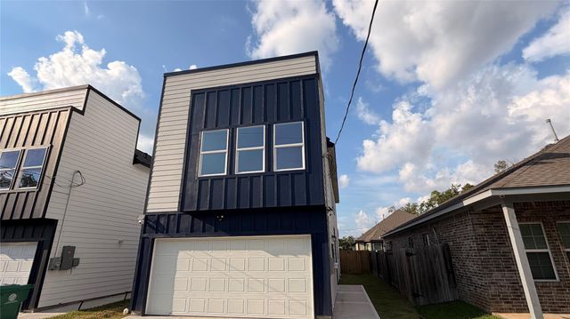 7819 Angus St B — SETTEGAST GARDENS