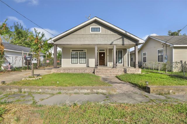 212 Super St — Oak Lawn