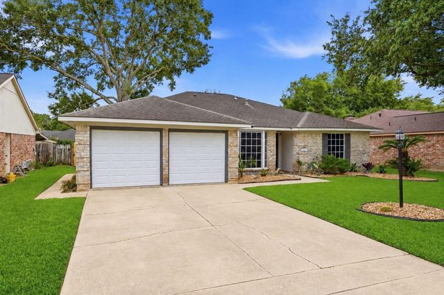 22327 Smokey Hill Dr — Cimarron