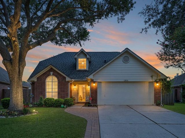 2814 Rolling Fog Dr — Heritage Park