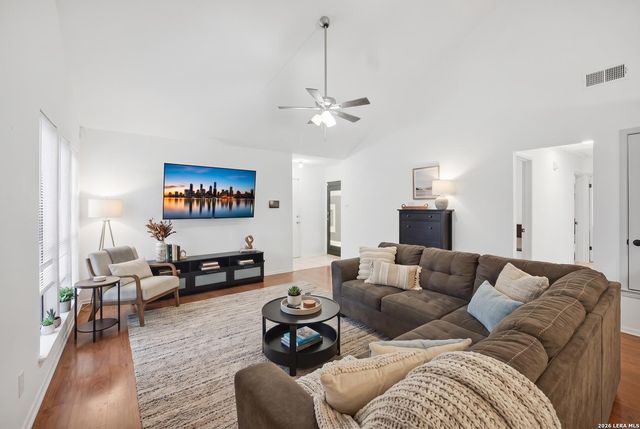 7250 Rimwood St. — BRENTWOOD OAKS