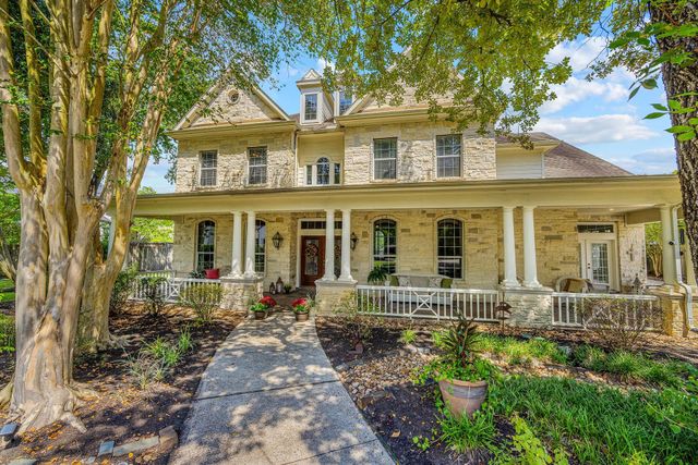 1214 Gray Moss Ln — Bellewood