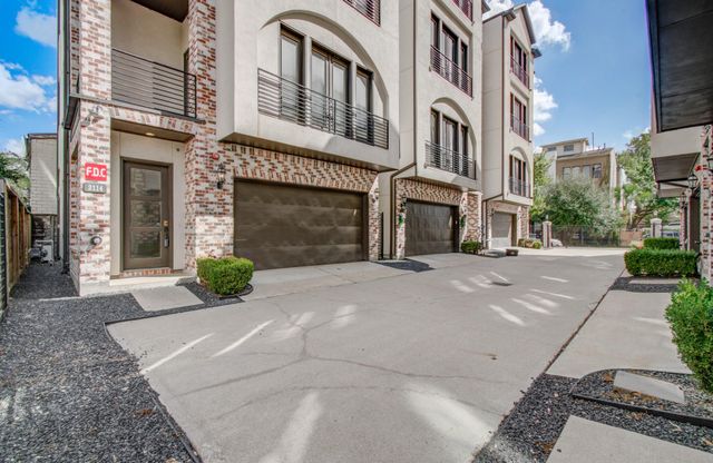 2114 Mason St — Views/Mason