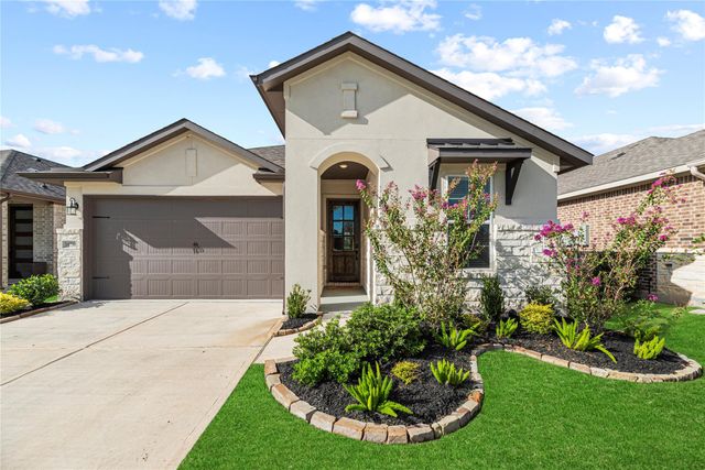 18730 Sweetwater Springs Dr — Towne Lake