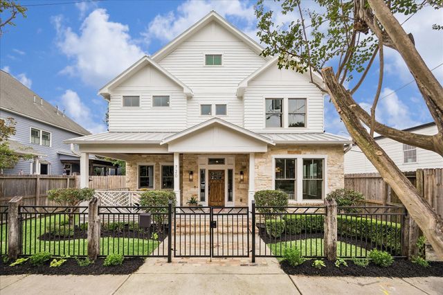 720 Oxford St — Houston Heights