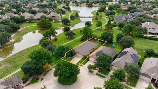 18803 Cove Mill Ln — Bridgeland
