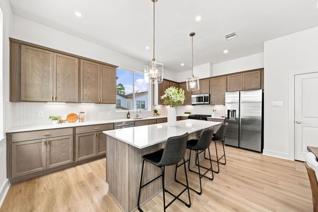 1648 W Tidwell Rd — Commons at West Tidwell