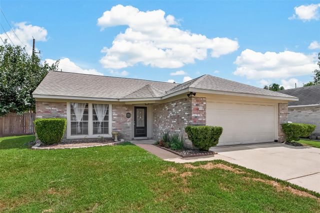 6906 Prairie Village Dr — Highland Creek Village