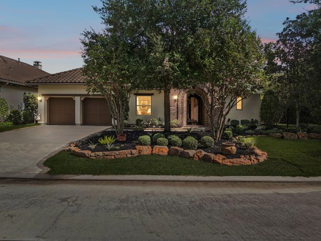 14 Woodglade Way — The Woodlands Creekside Park West