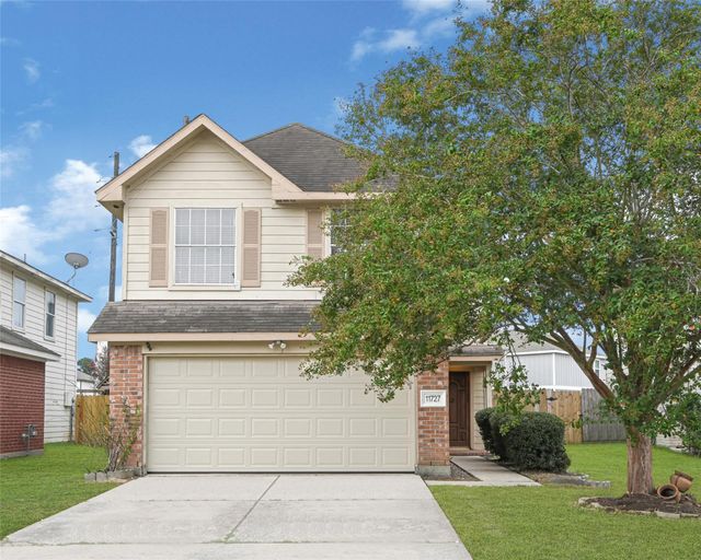 11727 Rolling Stream Dr — Three Lakes East Sec 02