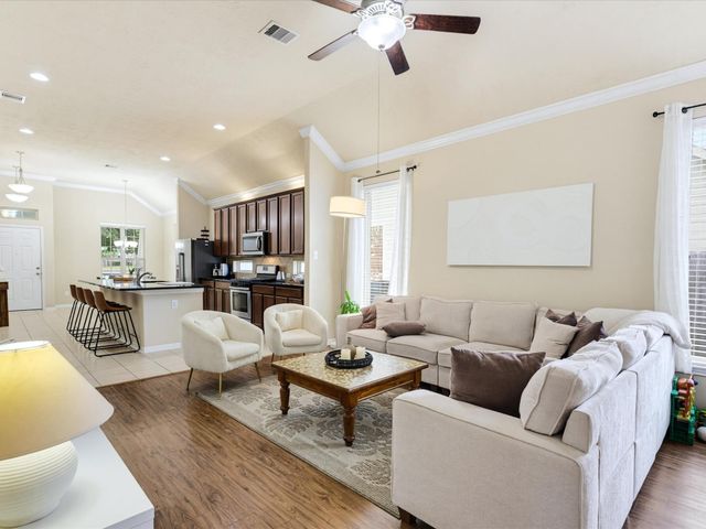 3814 Raintree Village Dr — Raintree Village