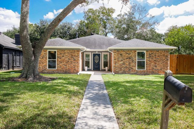 1802 Elmwood Ct — Imperial Woods Sec 2