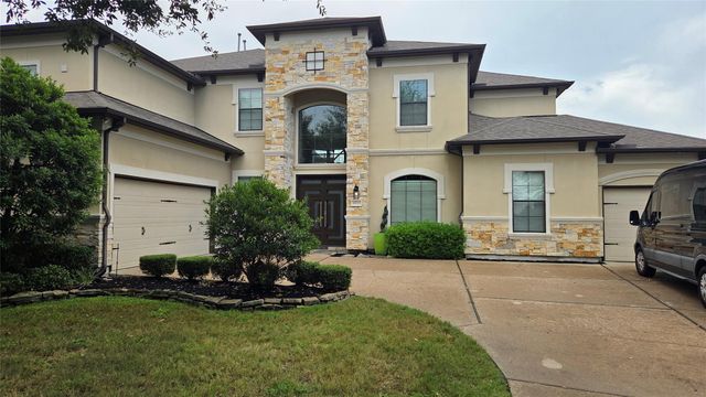 18722 Dove Creek Springs Trl — Towne Lake Sec 15