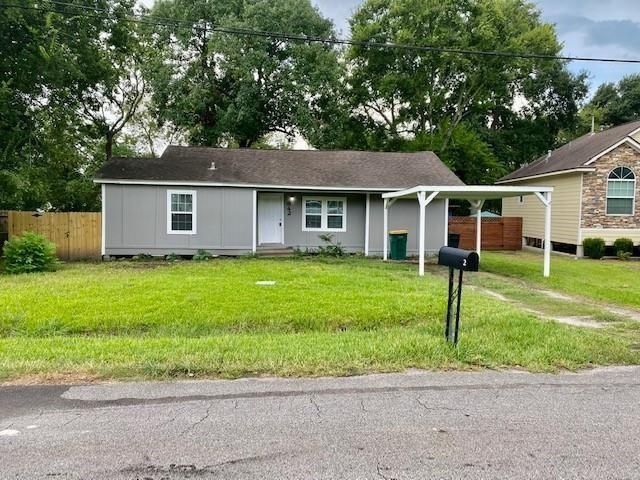 942 Oakstone St — Home Owned Estates Sec 02