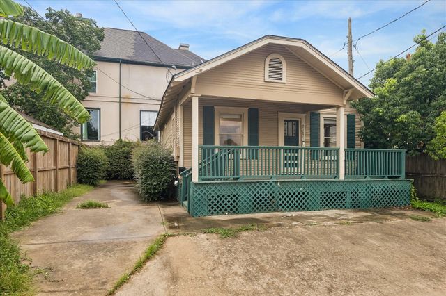 2717 Mcduffie St — Winlow Place