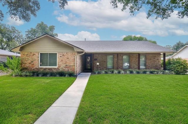5127 Hummingbird St — Westbury Sec 01