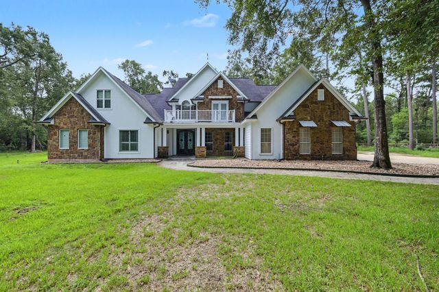 10933 Lake Forest Dr — Red Oak Ranch