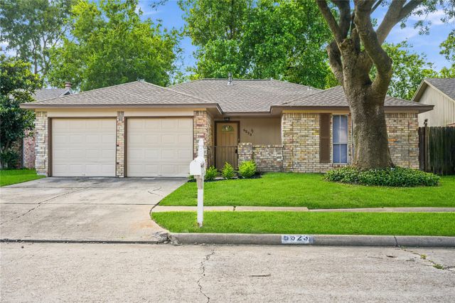6523 La Violetta Dr — Mission Bend North