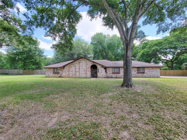 24802 Lori Ln — Allenwood 01