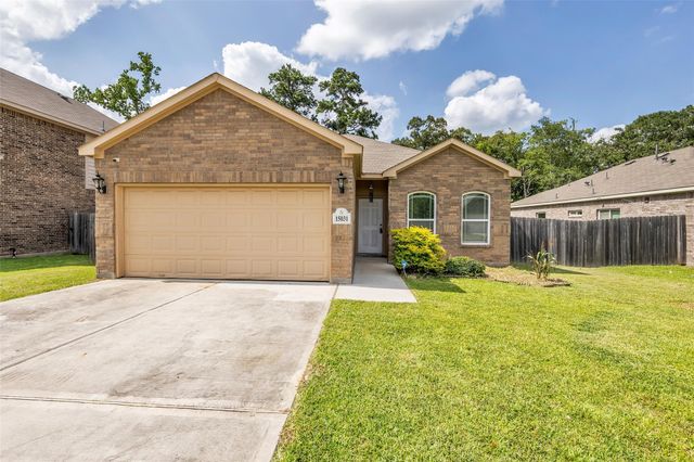 15031 Meadow Gln N — Meadow Glen