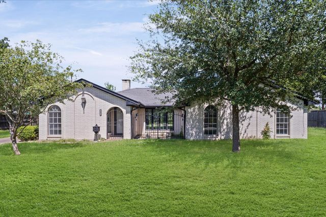 1238 Del Norte St — Ella Lee Forest