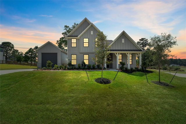 551 Black Bronco Rd — Timber Hollow