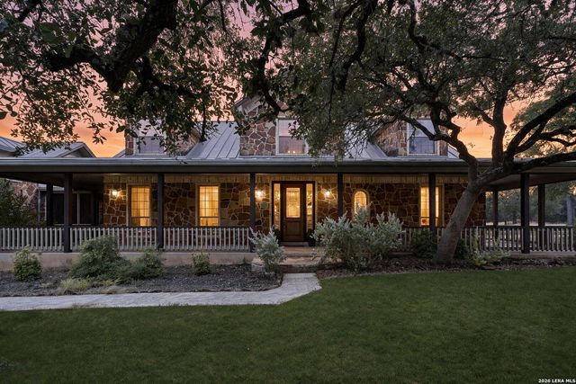 4708 W AMMANN RD — Ammann Oaks
