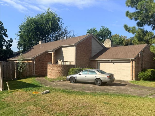 13103 Creekview Park Dr — Park Hollow Place 1