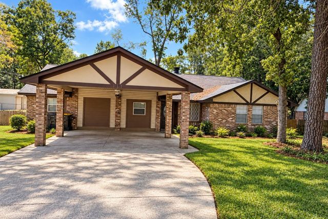 111 Rigby Owen Road — Woodranch Farms