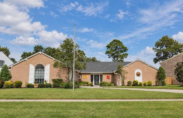 3119 Silver Springs Dr — Shady River Sec 03