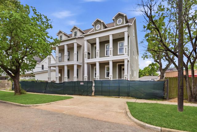 310 W 9th St — Houston Heights